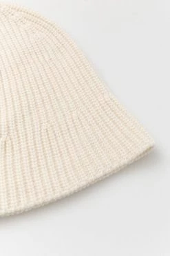 Γυναικεία Καπέλα Μάλλινο καπέλο Sisley μπεζ -Εξοδος Sisley Κατάστημα unnamed file 1023