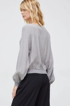 Γυναικεία Μπλούζες Μπλουζάκι Sisley γκρι -Εξοδος Sisley Κατάστημα unnamed file 1051