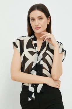 Γυναικεία Μπλούζες Μπλουζάκι Sisley μαύρο 8 Γυναικεία Μπλούζες Μπλουζάκι Sisley μαύρο -Εξοδος Sisley Κατάστημα unnamed file 1252