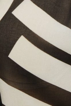 Γυναικεία Μπλούζες Μπλουζάκι Sisley μαύρο 9 Γυναικεία Μπλούζες Μπλουζάκι Sisley μαύρο -Εξοδος Sisley Κατάστημα unnamed file 1253