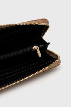 Γυναικεία Πορτοφόλια Πορτοφόλι Sisley καφέ -Εξοδος Sisley Κατάστημα unnamed file 2035