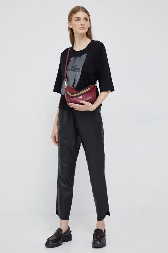 Γυναικεία Κοντομάνικο Μπλουζάκι Sisley μαύρο 2 Γυναικεία Κοντομάνικο Μπλουζάκι Sisley μαύρο - Image 2