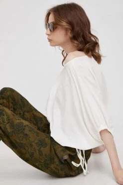 Γυναικεία Μπλούζες Λευκή μπλούζα Sisley χρώμα: άσπρο -Εξοδος Sisley Κατάστημα unnamed file 2873