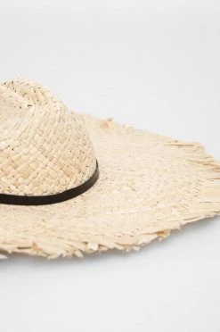 Γυναικεία Καπέλα Καπέλο Sisley μπεζ -Εξοδος Sisley Κατάστημα unnamed file 2940