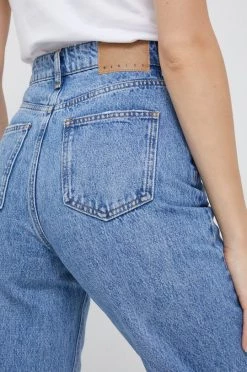 Γυναικεία Straight και Regular Τζιν παντελονι Sisley μπλε 7 Γυναικεία Straight και Regular Τζιν παντελονι Sisley μπλε -Εξοδος Sisley Κατάστημα unnamed file 3158