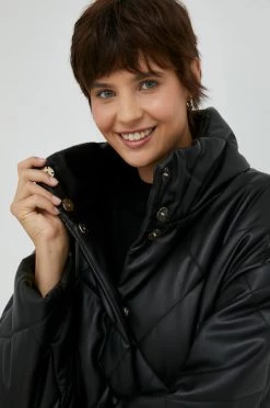 Γυναικεία Κοντά μπουφάν Μπουφάν Sisley μαύρο, -Εξοδος Sisley Κατάστημα unnamed file 328