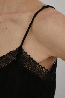 Γυναικεία Μπλούζες Μπλουζάκι Sisley μαύρο -Εξοδος Sisley Κατάστημα unnamed file 3386