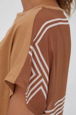 Γυναικεία Κοντομάνικο Μπλουζάκι Sisley χρώμα: καφέ -Εξοδος Sisley Κατάστημα unnamed file 3458