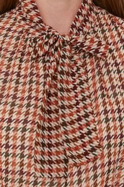 Γυναικεία Φορέματα Φόρεμα Sisley μπεζ -Εξοδος Sisley Κατάστημα unnamed file 3518