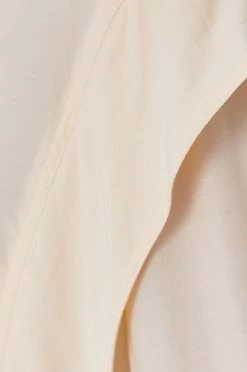 Γυναικεία Μπλούζες Μπλουζάκι Sisley χρώμα: κρεμ 9 Γυναικεία Μπλούζες Μπλουζάκι Sisley χρώμα: κρεμ -Εξοδος Sisley Κατάστημα unnamed file 3536