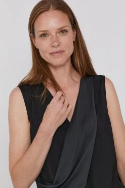 Γυναικεία Μπλούζες Μπλουζάκι Sisley μαύρο -Εξοδος Sisley Κατάστημα unnamed file 3540