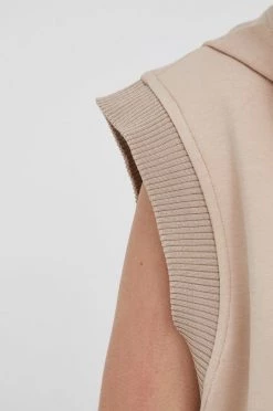 Γυναικεία Χωρίς φερμουάρ Μπλούζα Sisley χρώμα: μπεζ, -Εξοδος Sisley Κατάστημα unnamed file 3756