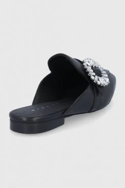 Γυναικεία Σαγιονάρες Δερμάτινες παντόφλες Sisley χρώμα: μαύρο 7 Γυναικεία Σαγιονάρες Δερμάτινες παντόφλες Sisley χρώμα: μαύρο -Εξοδος Sisley Κατάστημα unnamed file 3821