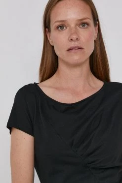 Γυναικεία Κοντομάνικο Βαμβακερό μπλουζάκι Sisley μαύρο -Εξοδος Sisley Κατάστημα unnamed file 3894