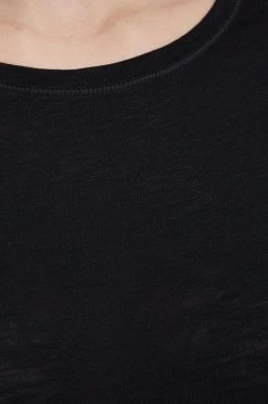 Γυναικεία Κοντομάνικο Μπλουζάκι Sisley χρώμα: μαύρο -Εξοδος Sisley Κατάστημα unnamed file 3988