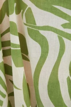 Γυναικεία Ρούχα παραλίας Φουλάρι παραλίας Sisley πράσινο 5 Γυναικεία Ρούχα παραλίας Φουλάρι παραλίας Sisley πράσινο -Εξοδος Sisley Κατάστημα unnamed file 4072