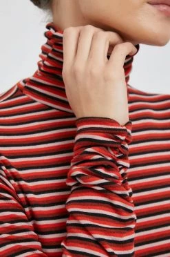 Γυναικεία Μακρυμάνικο Longsleeve Sisley κόκκινο, -Εξοδος Sisley Κατάστημα unnamed file 408