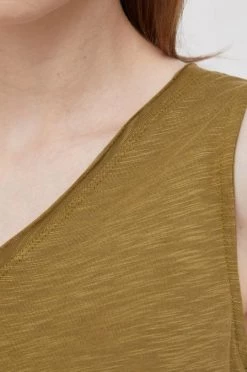 Γυναικεία Αμάνικος Top Sisley πράσινο -Εξοδος Sisley Κατάστημα unnamed file 4087