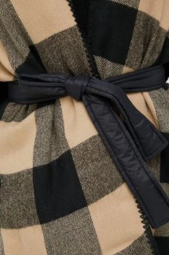 Γυναικεία Πόντσο Sisley πράσινο 10 Γυναικεία Πόντσο Sisley πράσινο -Εξοδος Sisley Κατάστημα unnamed file 957